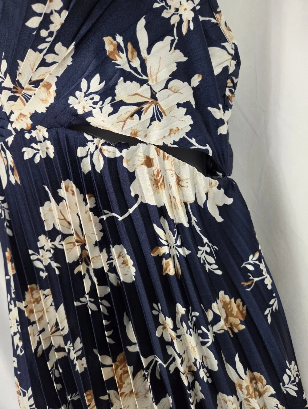 Abercrombie & Fitch Navy Floral Maxi Dress with Cream Floral Size ST